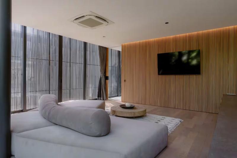 Villa for rent in Kayu Tulang Bali with 6 bedrooms a private pool and full service amenities - [16]