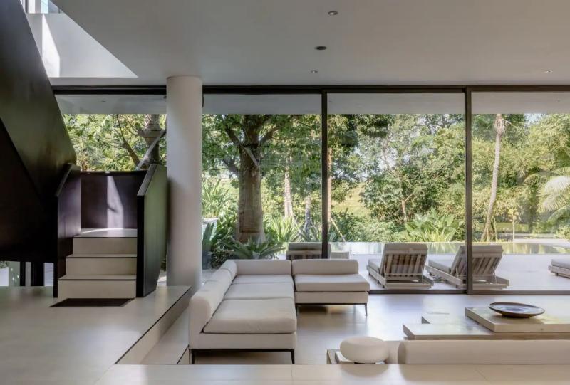 Villa for rent in Kayu Tulang Bali with 6 bedrooms a private pool and full service amenities - [22]
