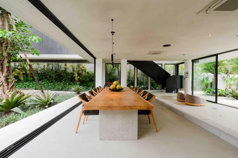 Villa for rent in Kayu Tulang Bali with 6 bedrooms a private pool and full service amenities - [27]