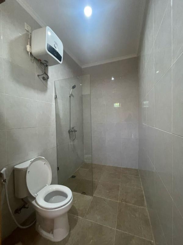 Long Term Rental Villa in Berawa Canggu with 3 Bedrooms and Modern Design - [8]