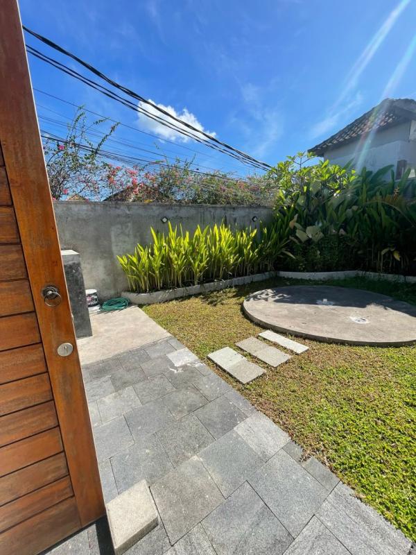 Long Term Rental Villa in Berawa Canggu with 3 Bedrooms and Modern Design - [9]