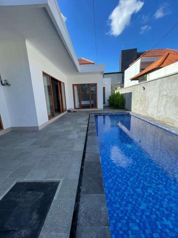 Long Term Rental Villa in Berawa Canggu with 3 Bedrooms and Modern Design - [10]