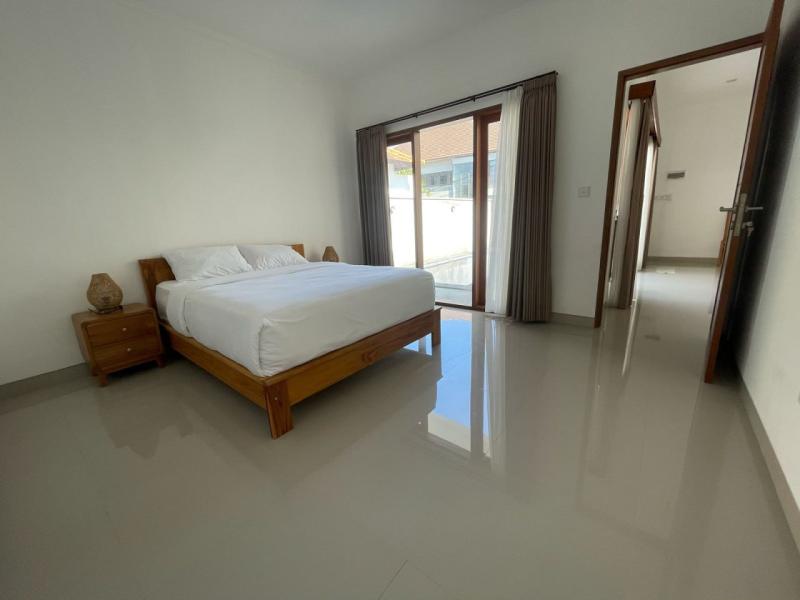 Long Term Rental Villa in Berawa Canggu with 3 Bedrooms and Modern Design - [13]
