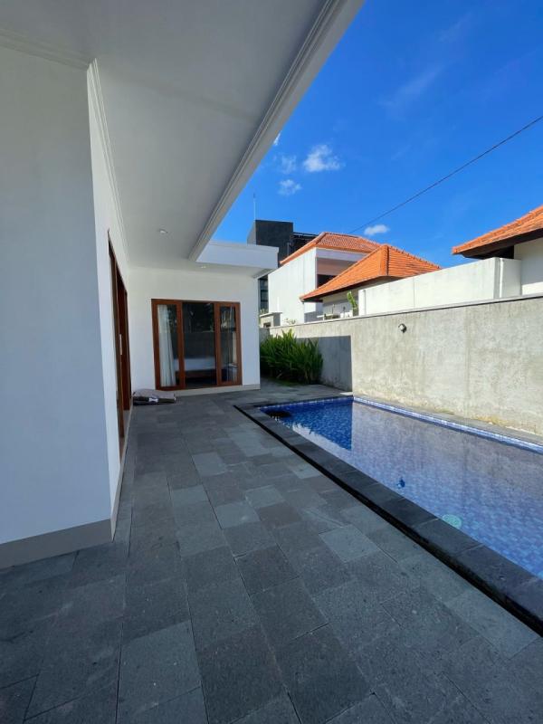 Long Term Rental Villa in Berawa Canggu with 3 Bedrooms and Modern Design - [19]