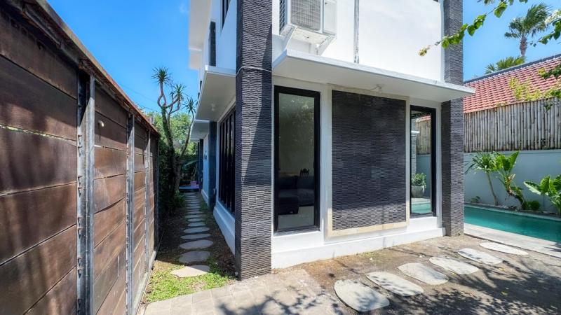 Modern 3 Bedroom Villa with Office and Pool for Rent in Pererenan Canggu - [5]