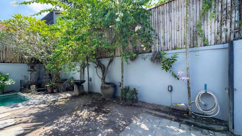 Modern 3 Bedroom Villa with Office and Pool for Rent in Pererenan Canggu - [16]