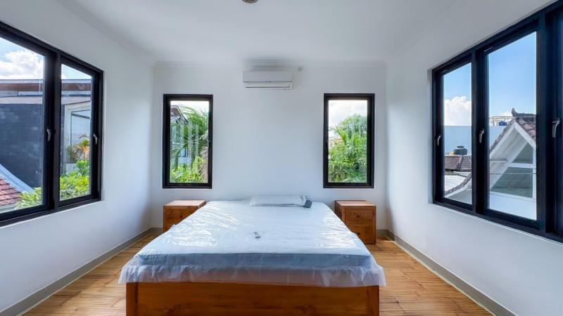 Modern 3 Bedroom Villa with Office and Pool for Rent in Pererenan Canggu - [28]