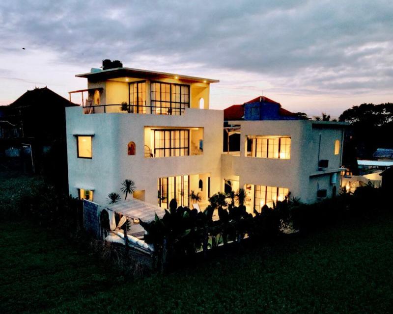 Mediterranean Style Villa for 15 Year Lease in Ketewel with Ocean and Rice Field Views - [25]