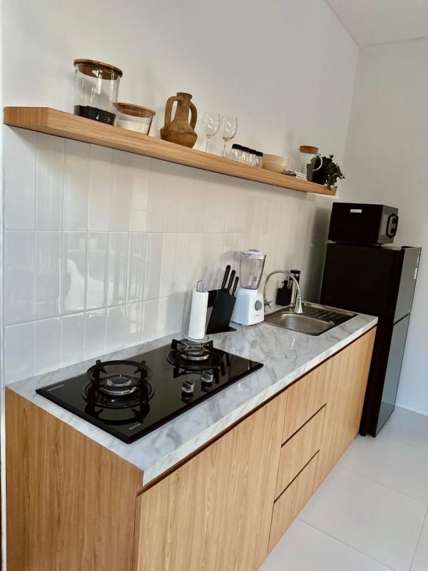 Villa for Rent in Batu Belig Near the Beach with 2 Bedrooms - [8]