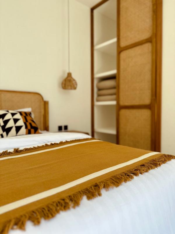 Villa for Rent in Batu Belig Near the Beach with 2 Bedrooms - [19]