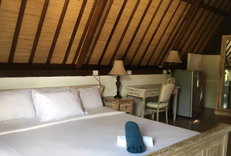 Villa with Wooden House and Private Pool for Rent in Ungasan Bali - [2]