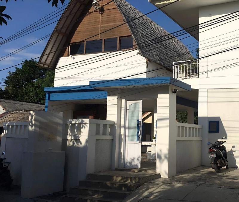 Villa with Wooden House and Private Pool for Rent in Ungasan Bali - [8]