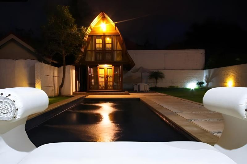 Villa with Wooden House and Private Pool for Rent in Ungasan Bali - [9]