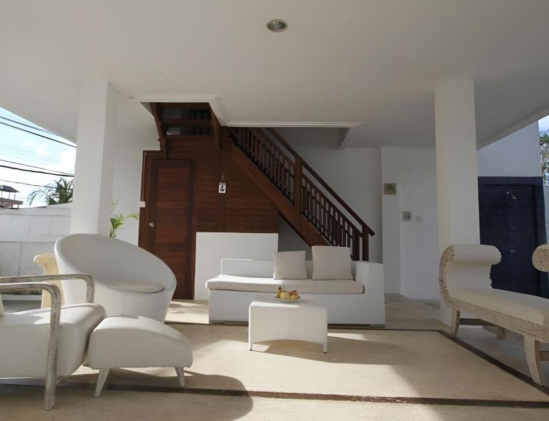Villa with Wooden House and Private Pool for Rent in Ungasan Bali - [12]