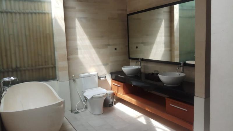 Modern 2 Bedroom Villa with Private Pool in Berawa Canggu Near the Beach - [15]