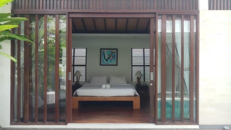 Modern 2 Bedroom Villa with Private Pool in Berawa Canggu Near the Beach - [18]