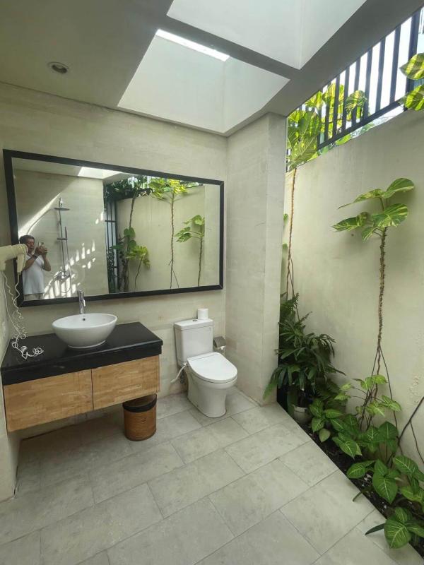 Modern 2 Bedroom Villa with Private Pool in Berawa Canggu Near the Beach - [4]