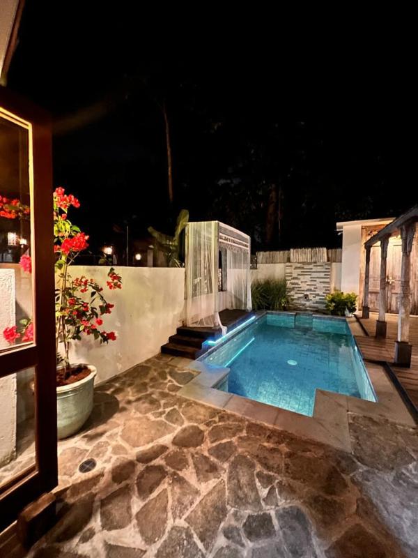1 Bedroom Furnished Villa for Rent in Kerobokan Quiet Area with Private Pool and Regular Maintenance - [11]