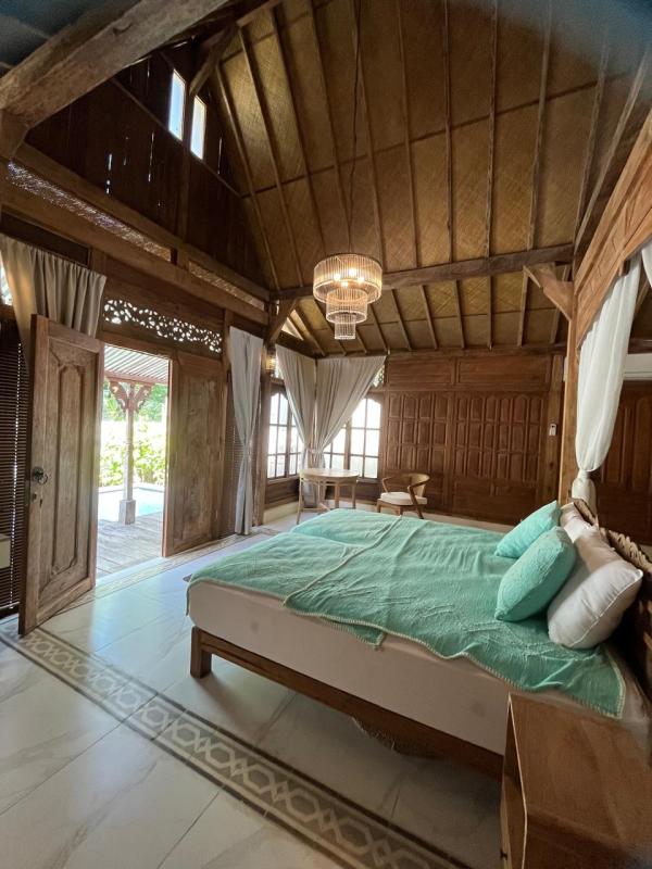 1 Bedroom Furnished Villa for Rent in Kerobokan Quiet Area with Private Pool and Regular Maintenance - [13]