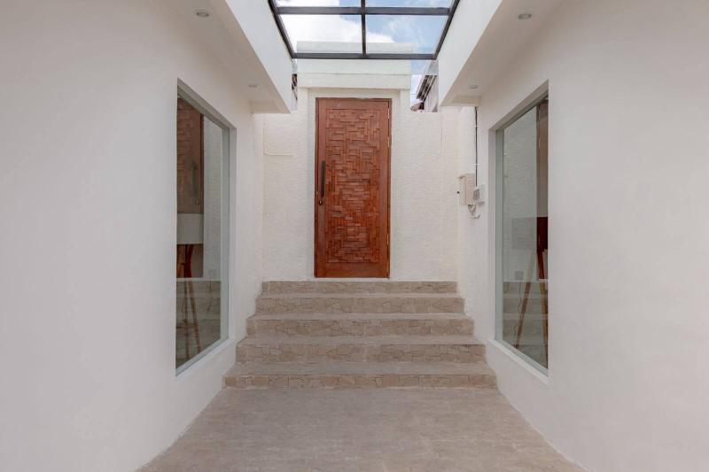 Modern 3 Bedroom Villa in Canggu with Rooftop and Pool - [1]