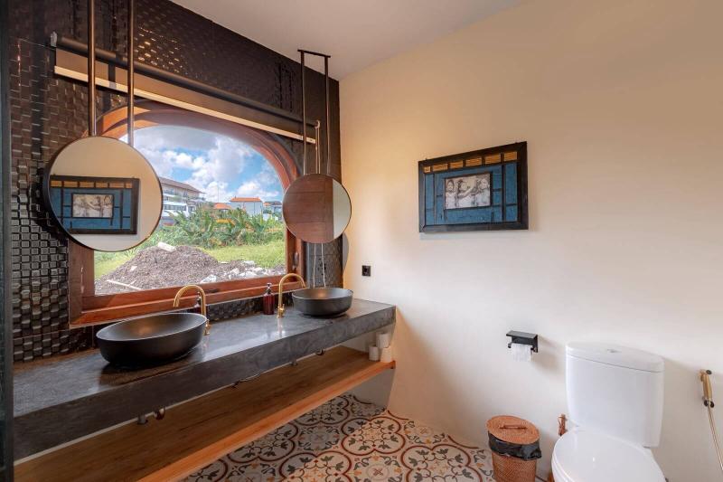 Modern 3 Bedroom Villa in Canggu with Rooftop and Pool - [7]