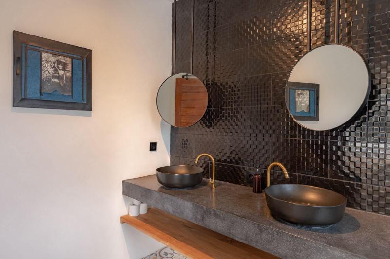 Modern 3 Bedroom Villa in Canggu with Rooftop and Pool - [11]