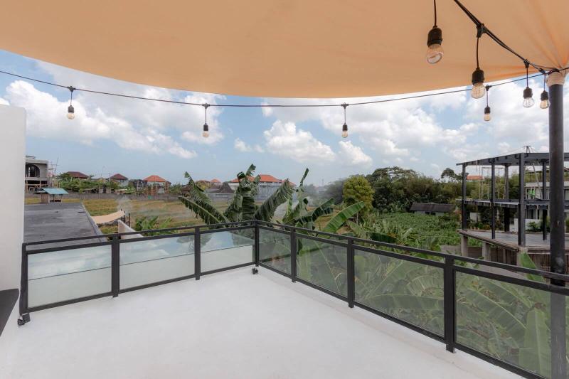 Modern 3 Bedroom Villa in Canggu with Rooftop and Pool - [22]