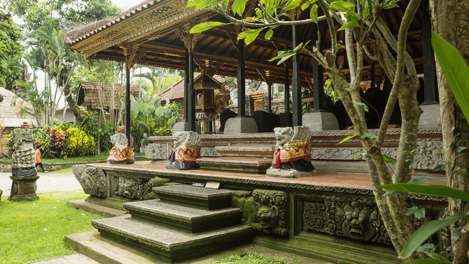 Fall in Love with Ubud: Exploring Traces of Art and Hidden Natural Wonders