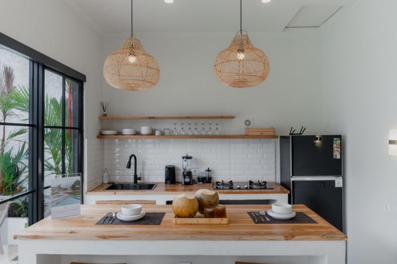 Uluwatu Leasehold Villa with 3 Bedrooms Close to GWK Perfect for Rent or Investment - [17]