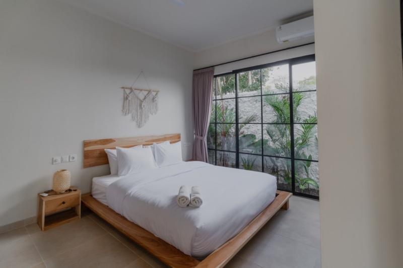 Uluwatu Leasehold Villa with 3 Bedrooms Close to GWK Perfect for Rent or Investment - [21]