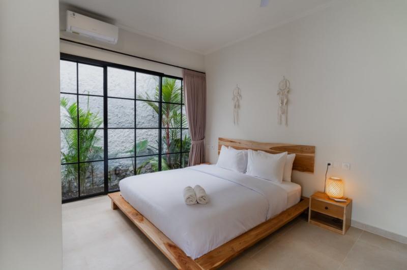 Uluwatu Leasehold Villa with 3 Bedrooms Close to GWK Perfect for Rent or Investment - [22]
