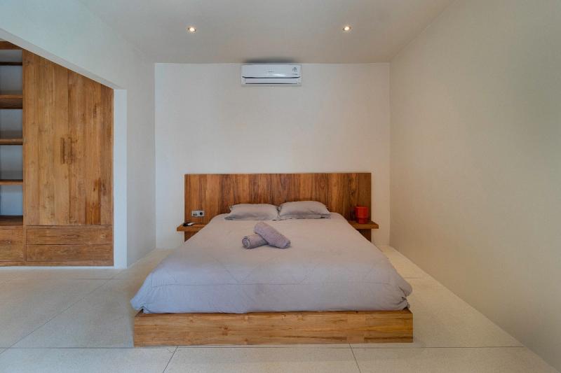Luxury 3 Bedroom Villa in Berawa with Private Pool and 30 Year Leasehold - [5]