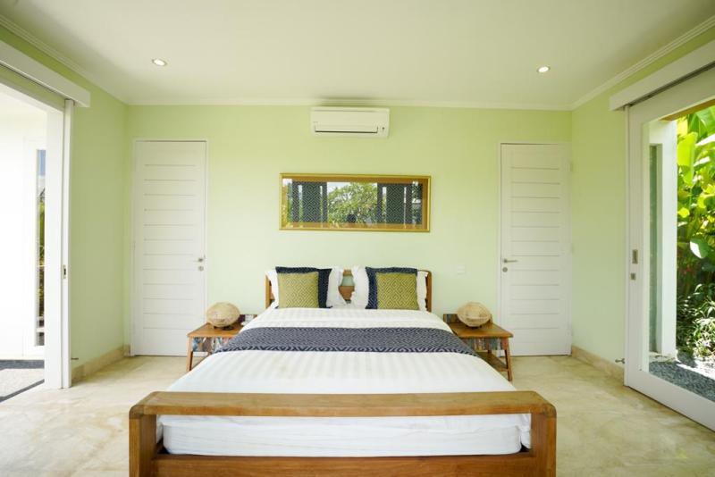 Tropical 4 Bedroom Villa in Kayu Tulang Canggu for Monthly and Yearly Rental - [3]