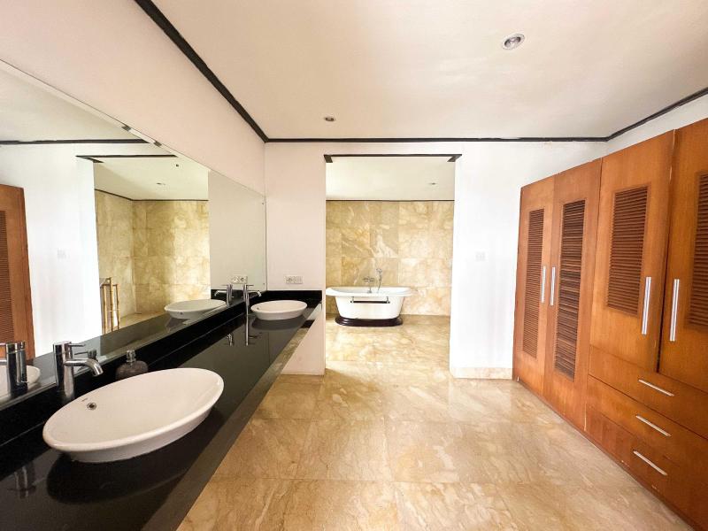Tropical 4 Bedroom Villa in Kayu Tulang Canggu for Monthly and Yearly Rental - [16]