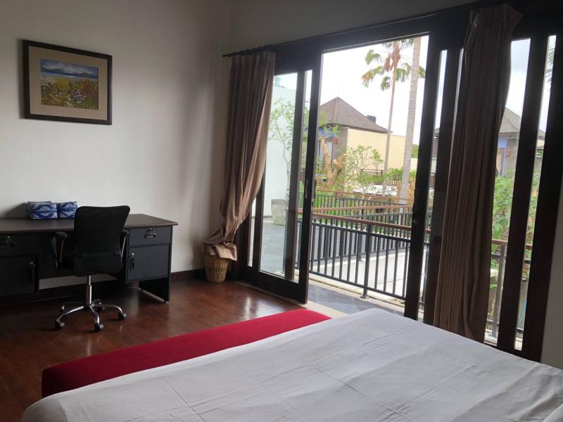 Beautiful Villa With Rooftop Views And Comfortable Living In Padonan - [14]