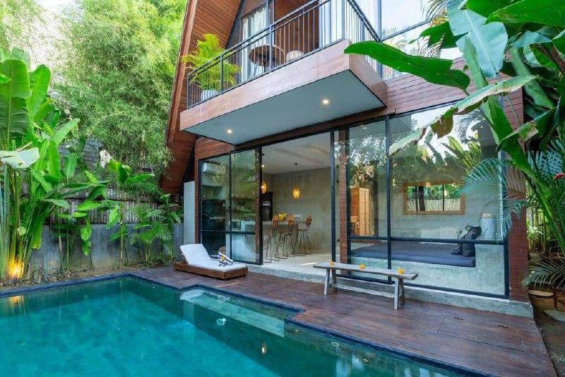 A Cozy Rustic Villa With A Tropical Garden And Private Pool In Pererenan Bali Is Available For Rent - [6]
