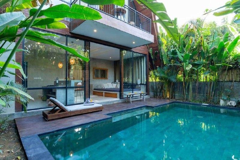 A Cozy Rustic Villa With A Tropical Garden And Private Pool In Pererenan Bali Is Available For Rent - [16]