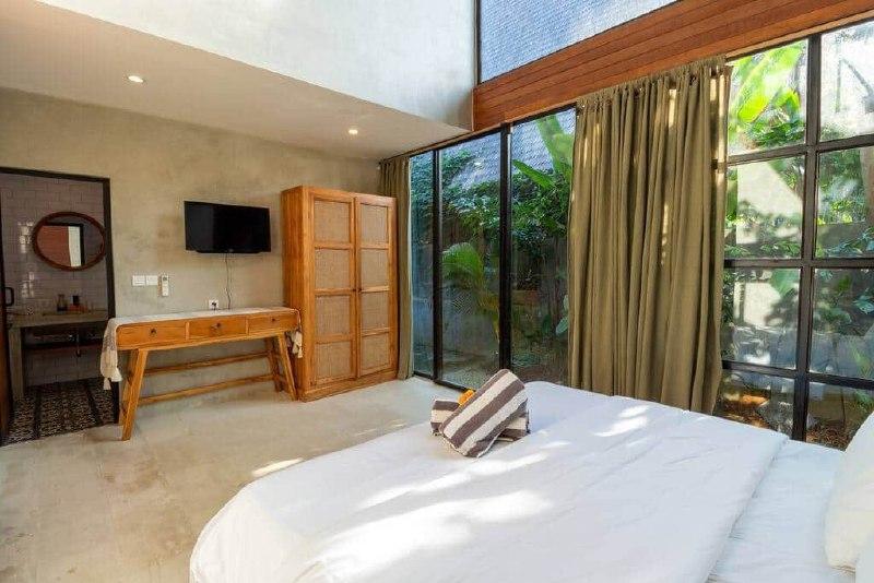 A Cozy Rustic Villa With A Tropical Garden And Private Pool In Pererenan Bali Is Available For Rent - [19]