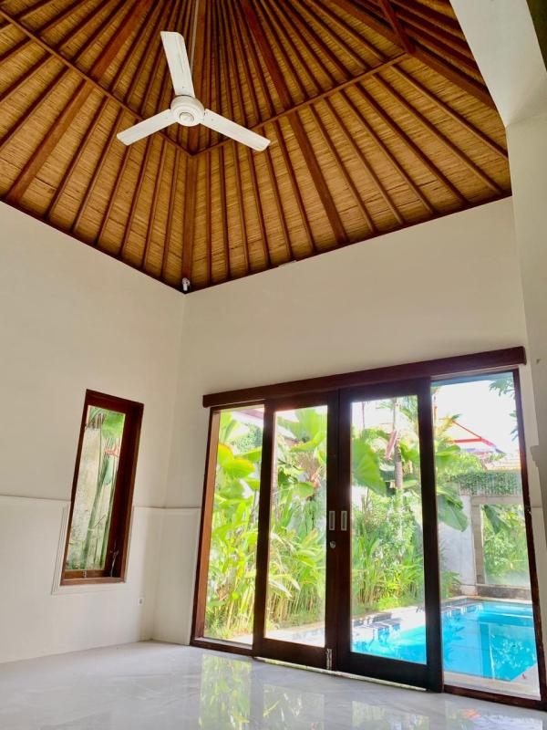 10 Year Leasehold Villa for Sale in Umalas Bali Near Seminyak and Canggu - [3]