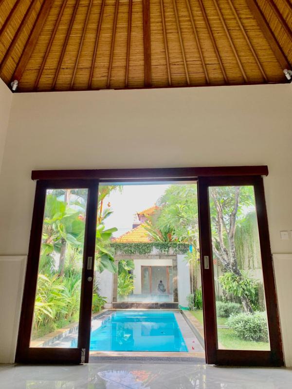 10 Year Leasehold Villa for Sale in Umalas Bali Near Seminyak and Canggu - [5]