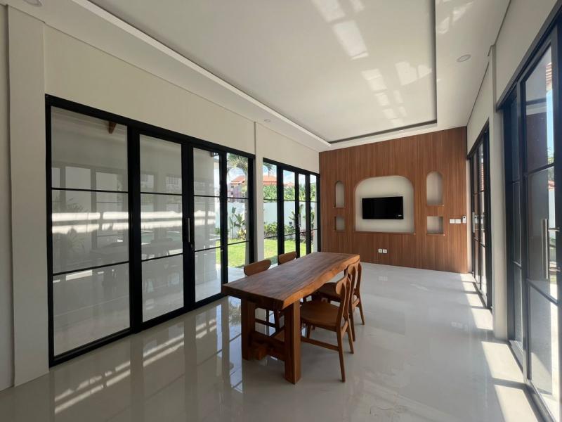 Leasehold 20 Years Modern Villa with Big Garden in Padonan Canggu - [1]