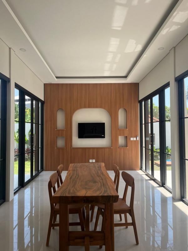 Leasehold 20 Years Modern Villa with Big Garden in Padonan Canggu - [4]