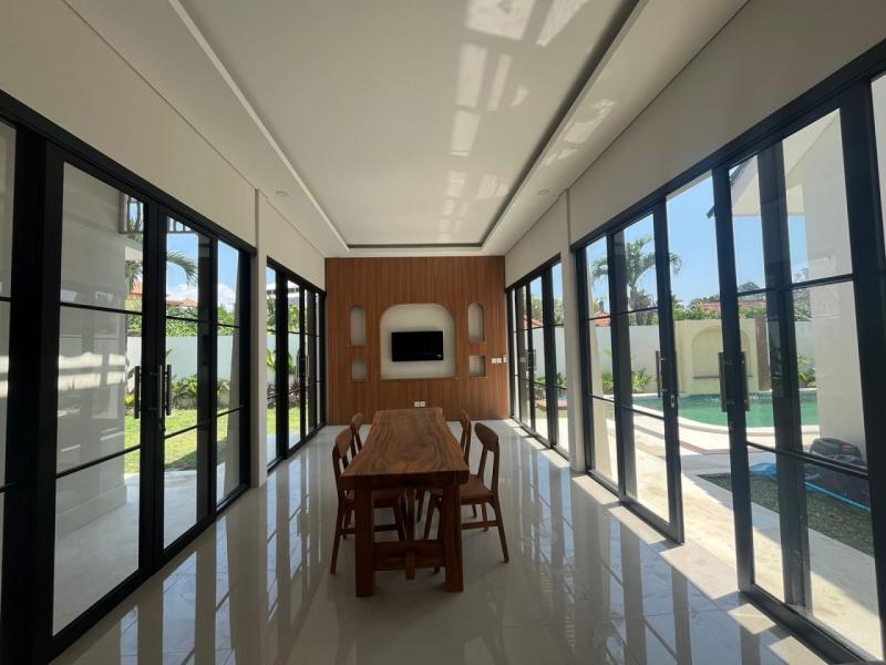 Leasehold 20 Years Modern Villa with Big Garden in Padonan Canggu - [7]