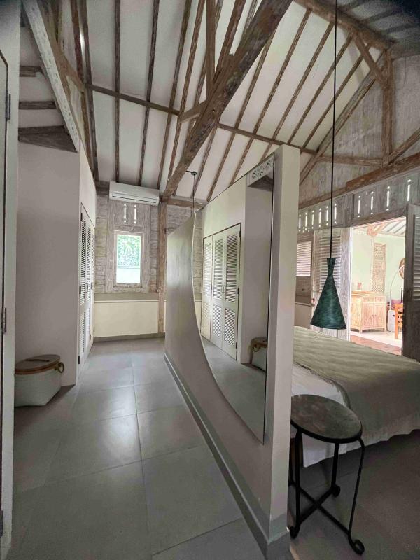 3 Bedroom Furnished Villa for Rent in Kerobokan Quiet Area with Private Pool and Regular Maintenance - [5]