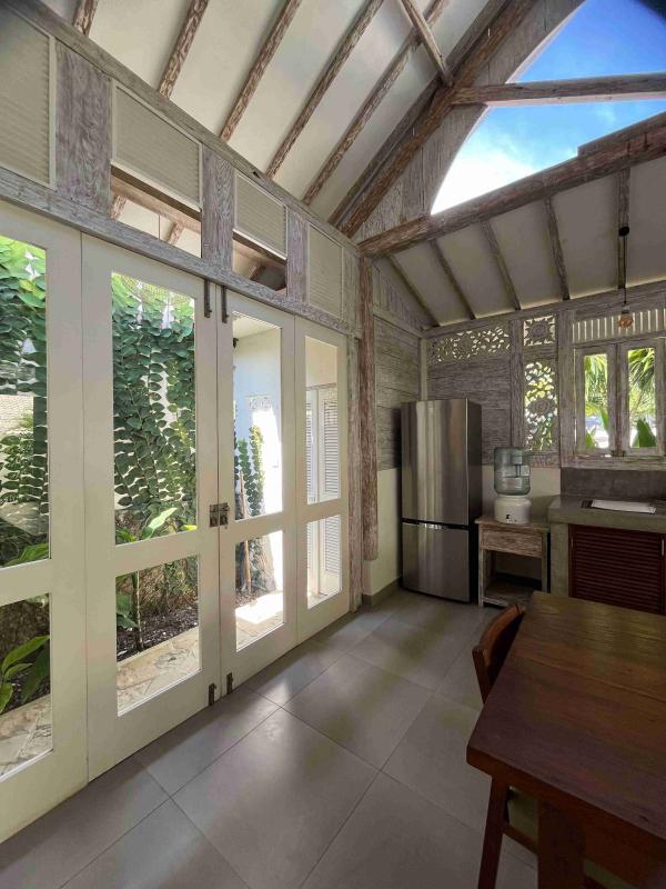 3 Bedroom Furnished Villa for Rent in Kerobokan Quiet Area with Private Pool and Regular Maintenance - [11]