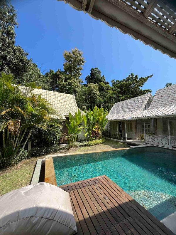 3 Bedroom Furnished Villa for Rent in Kerobokan Quiet Area with Private Pool and Regular Maintenance - [26]