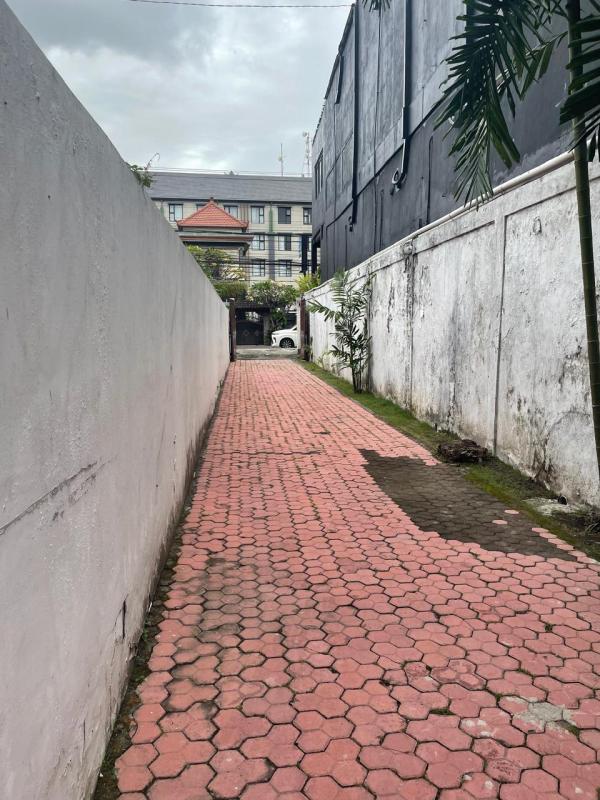 Luxury Freehold Villa with Tropical Garden in Seminyak Bali Close to Beach - [18]