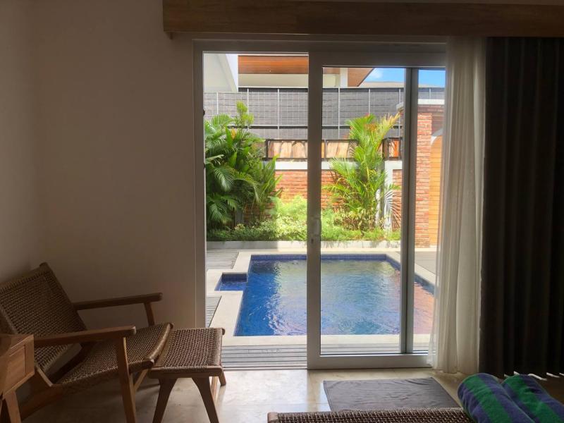 Modern Private Villa for Rent in Tumbak Bayuh Bali with Garden and Pool - [14]