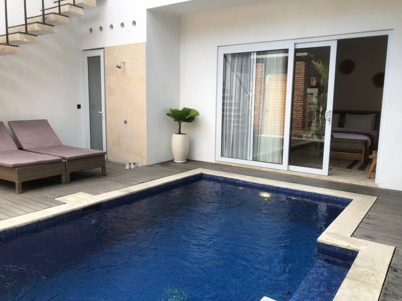 Modern Private Villa for Rent in Tumbak Bayuh Bali with Garden and Pool - [24]