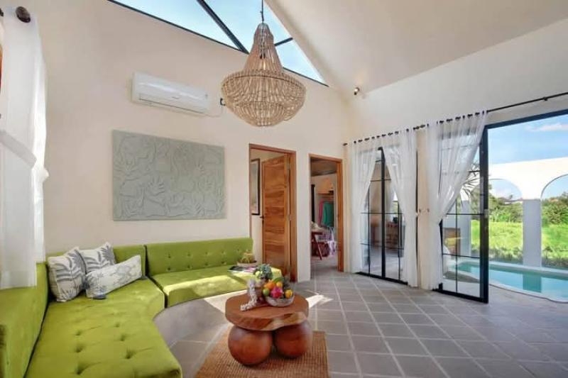 Spacious Two Bedroom Villa for Rent in Buduk Ten Minutes from Canggu - [9]